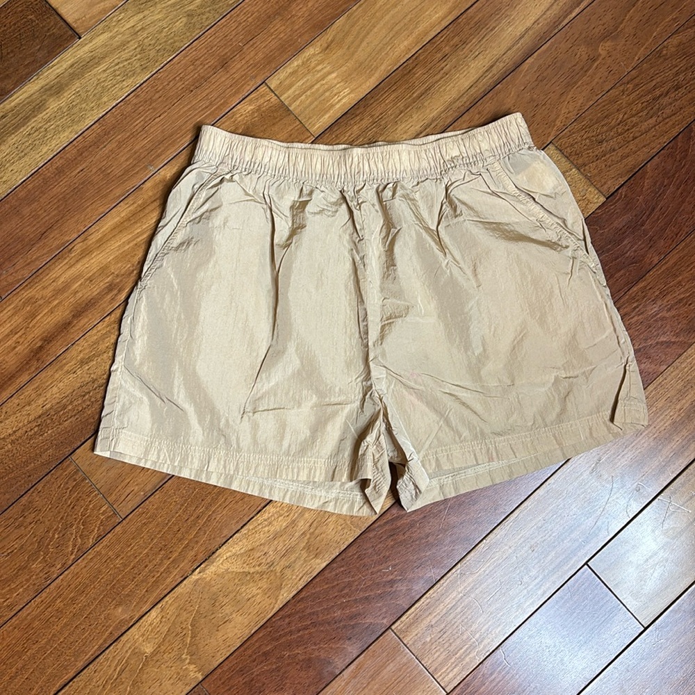Aritzia Tna Nylon Shorts NWOT